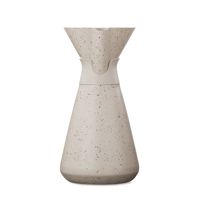 new-standard-carafe-a6 WebPDP-33oz_New_Standard_Carafe_Desert_Tan_Speckle_Studio__CAR1SVOS224_270.jpg