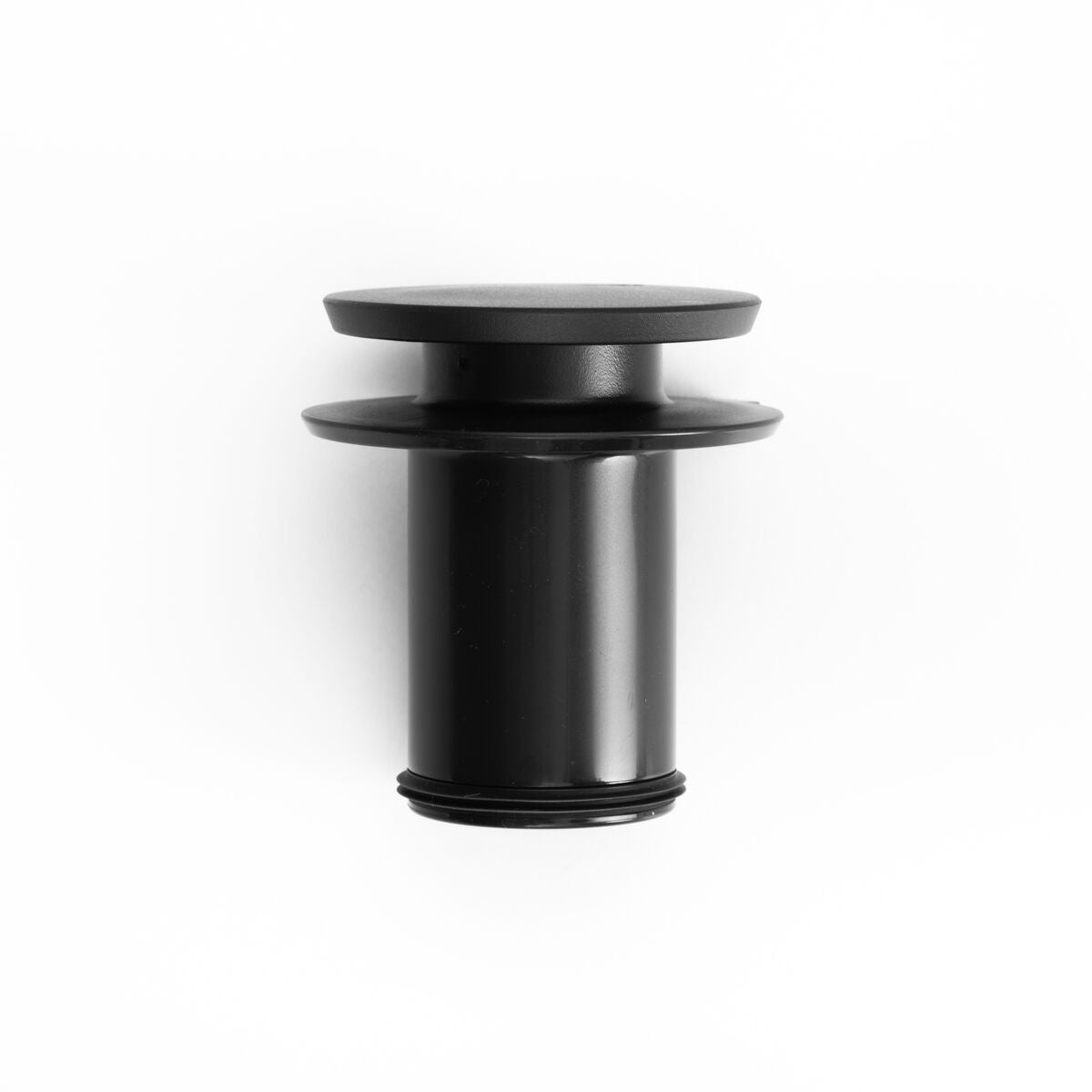 new-standard-carafe-a6 WebPDP-PolishedStainlessCarafe_33oz_SS_StudioX207182024_Lid__CAR1SVOS005.jpg