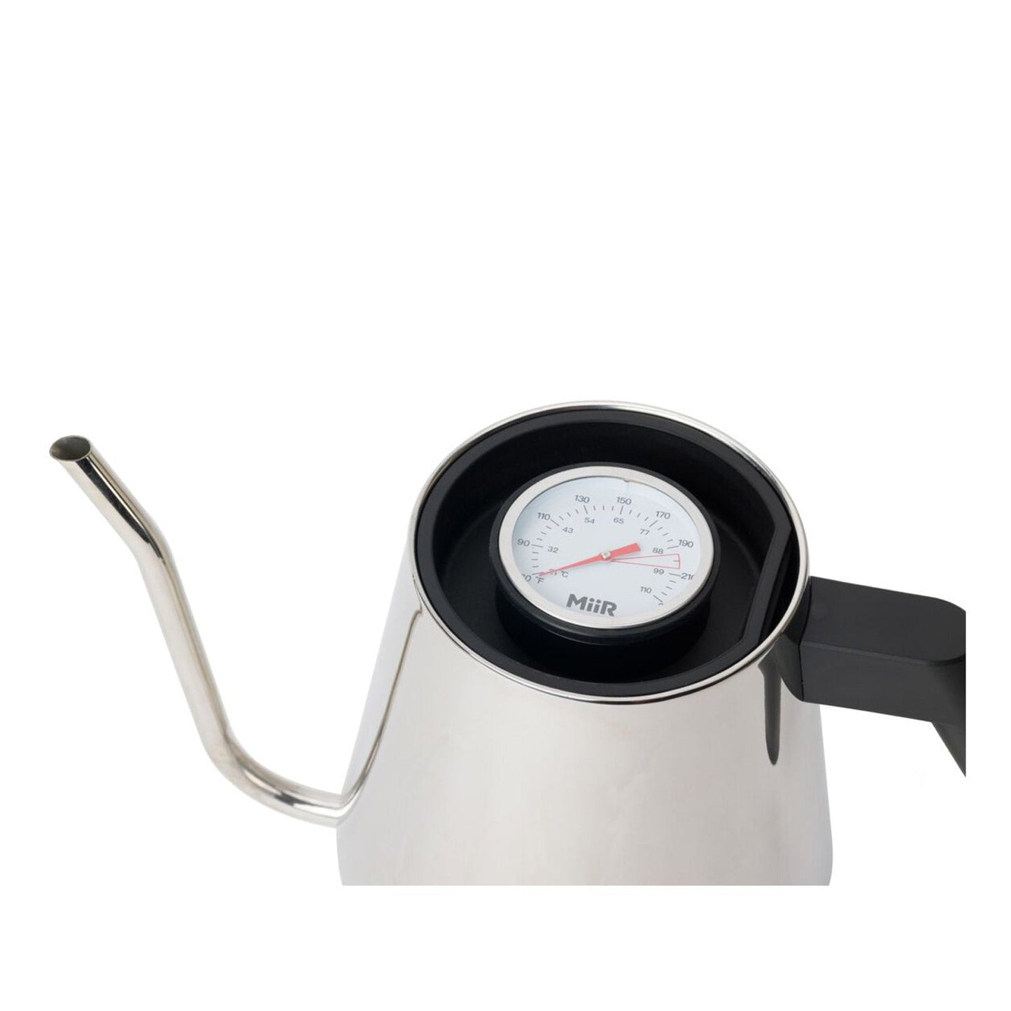 new-standard-pour-over-kettle-y6 WebPDP-Pour_Over_Kettle_Black_Studio_0222_45_Deg_Lid__POK1SNOS005.jpg