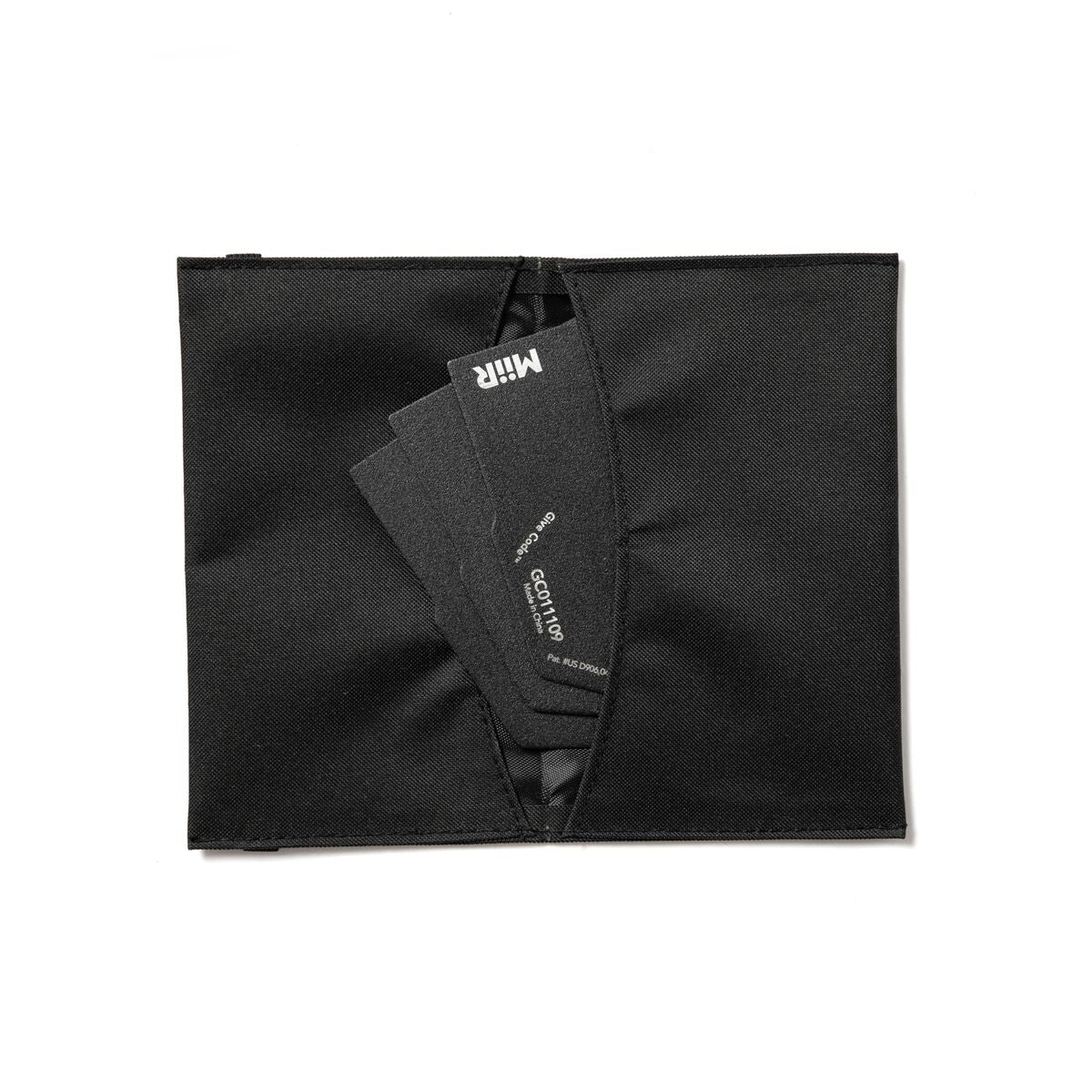 pourigami-q0 WebPDP-Pourigami_Black_Case__POG2SN00002_Studio_Open.jpg